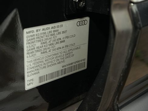 Used 2023 Audi SQ7 Prestige AWD/4WD image 31
