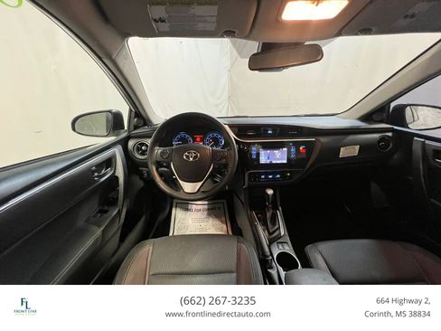 Used 2018 Toyota Corolla LE FWD image 14