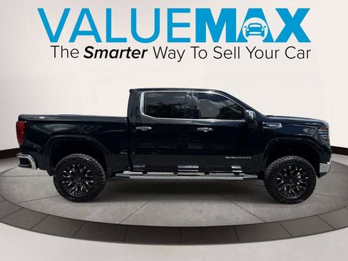 Used 2022 GMC Sierra 1500 SLT w/ SLT Premium Plus Package AWD/4WD image 2