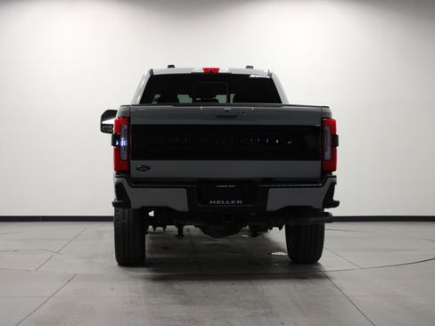 Used 2025 Ford F250 Platinum image 5