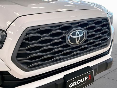 Used 2023 Toyota Tacoma TRD Off-Road AWD/4WD image 29
