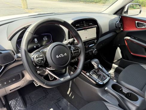 Certified 2025 Kia Soul GT-Line FWD image 15
