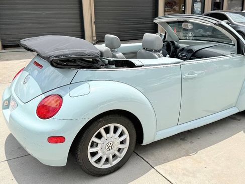 Used 2004 Volkswagen Beetle GLS FWD image 23
