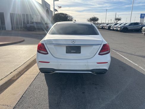 Used 2017 Mercedes-Benz E 300 image 6