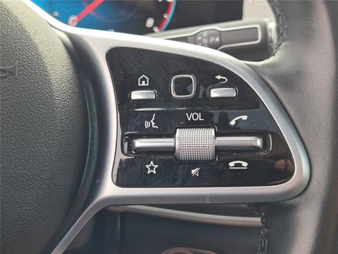 Used 2022 Mercedes-Benz GLE 350 4MATIC image 33