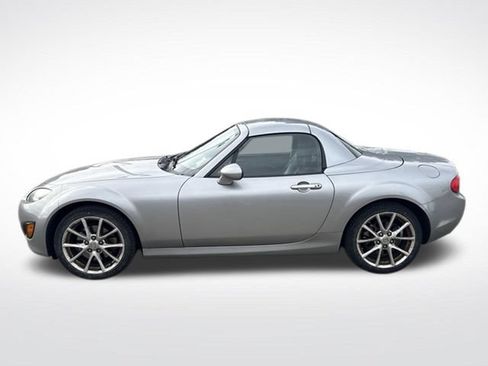 Used 2011 MAZDA MX-5 Miata Grand Touring w/ Premium Pkg RWD image 5