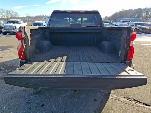 Used 2022 Chevrolet Silverado 1500 LT Trail Boss w/ Convenience Package II image 33