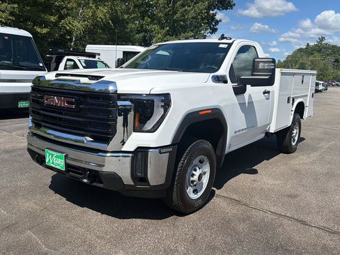 New 2026 GMC Sierra 2500 Pro w/ Convenience Package AWD/4WD image 1