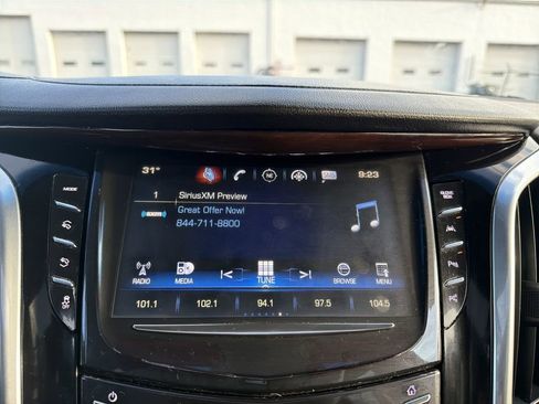 Used 2018 Cadillac Escalade ESV Luxury image 25