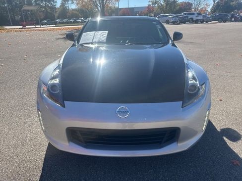 Used 2020 Nissan 370Z image 8
