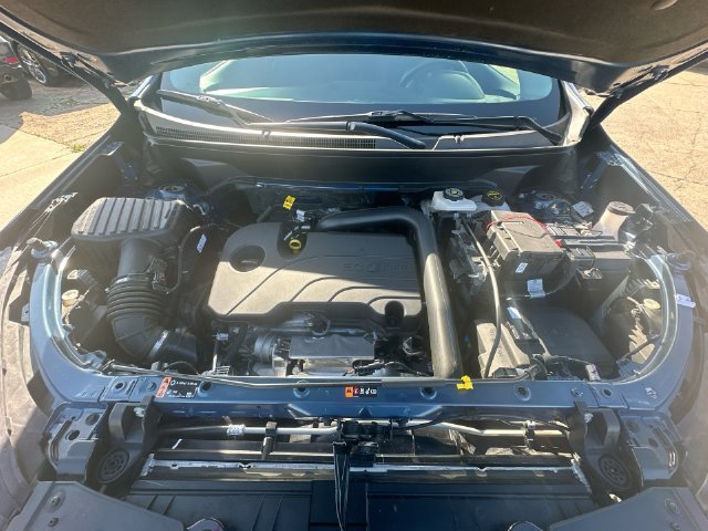 Used 2024 Chevrolet Equinox LT w/ LPO, Floor Liner Package FWD image 41