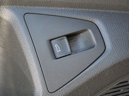 Used 2025 Volkswagen Jetta Sport image 50