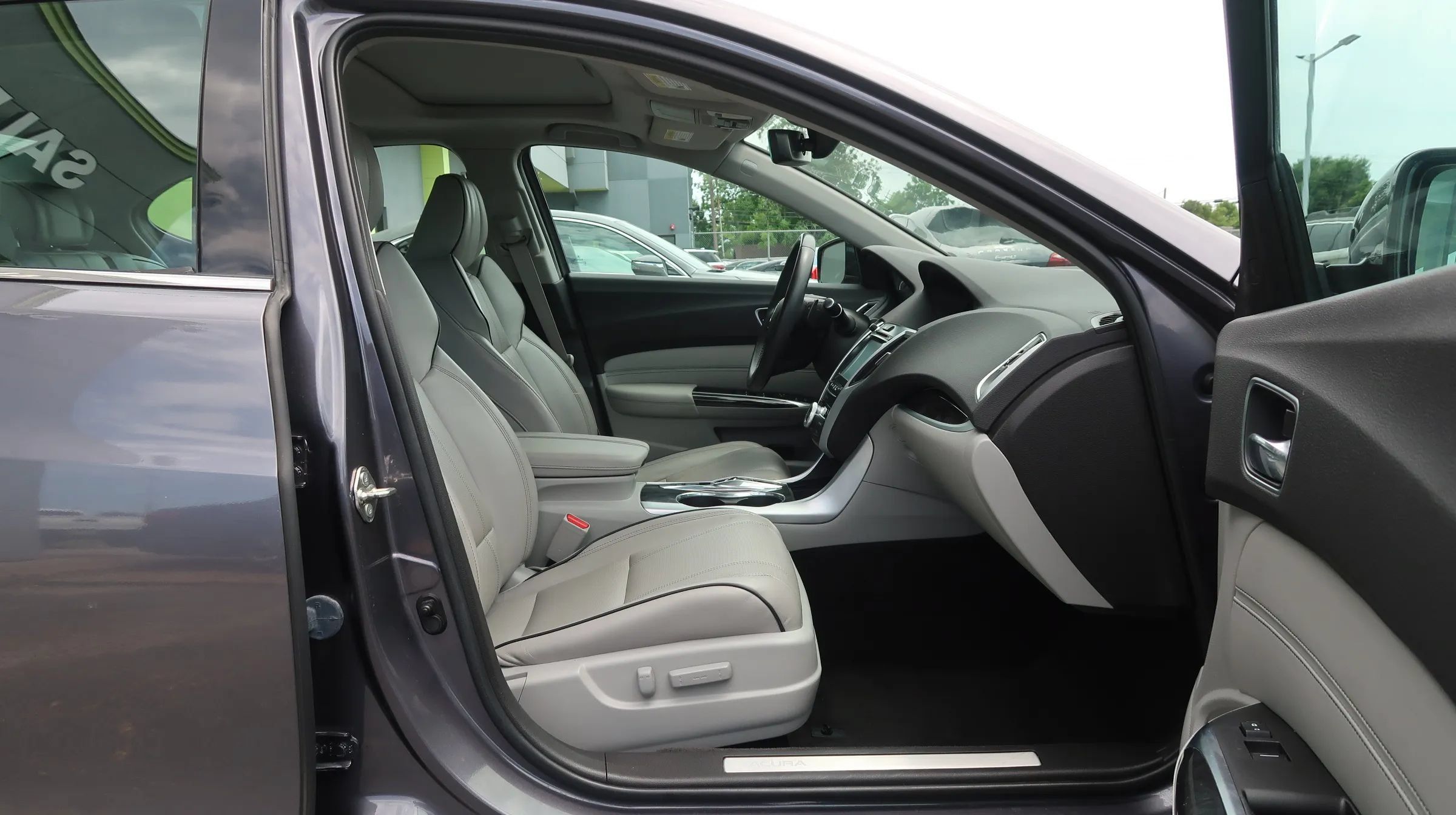 Used 2018 Acura TLX w/ Technology Package FWD image 25