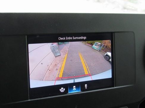 Used 2024 Mercedes-Benz Sprinter 2500 image 31