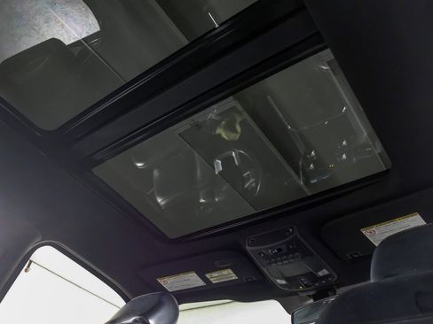 Used 2019 Ford F350 Platinum w/ Platinum Ultimate Package image 20