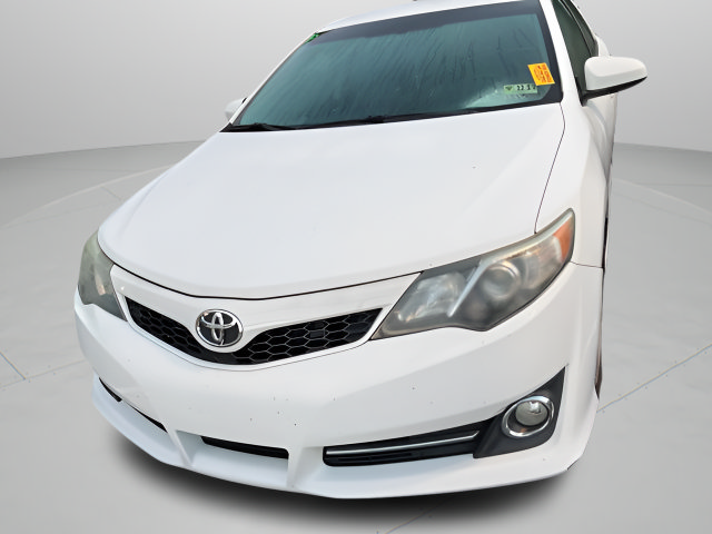 Used 2014 Toyota Camry SE FWD image 8