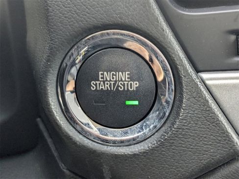 Used 2020 Chevrolet Suburban Premier image 29