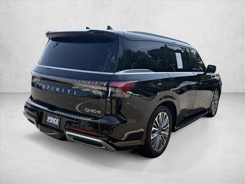 Used 2025 INFINITI QX80 Sensory AWD/4WD image 5