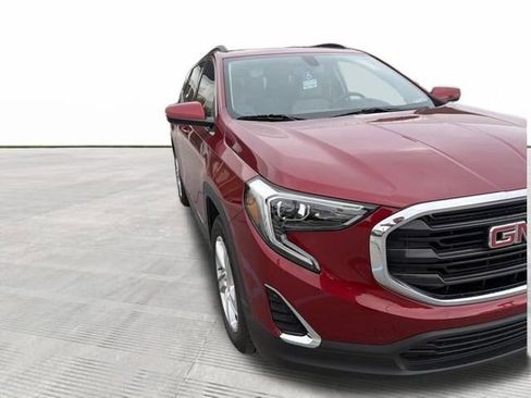 Used 2018 GMC Terrain SLE w/ Driver Convenience Package AWD/4WD image 2
