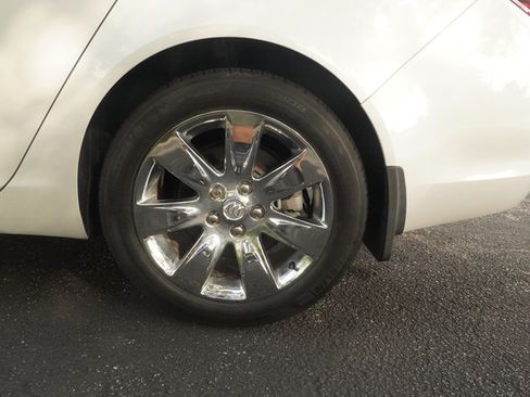 Used 2016 Buick Regal Premium w/ Driver Confidence Package #1 FWD image 33