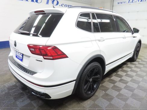 Used 2023 Volkswagen Tiguan SE R-Line image 6
