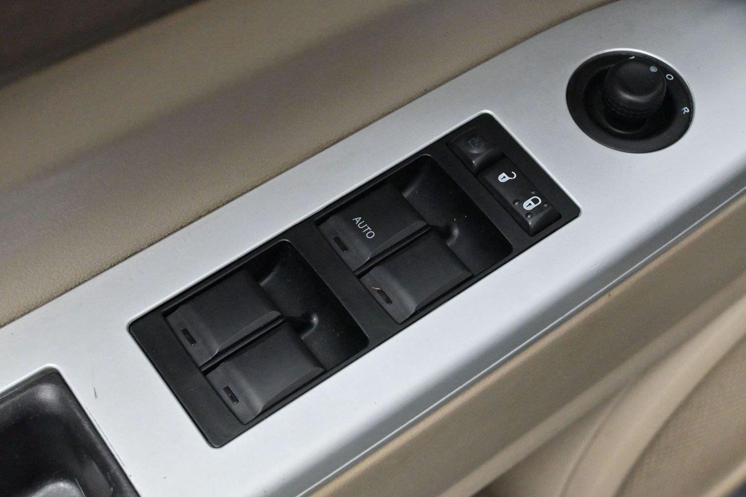 Used 2008 Jeep Patriot Sport FWD image 11