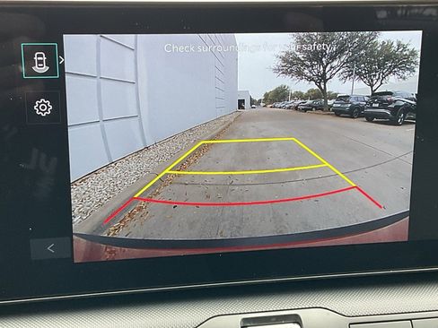 Used 2025 Kia K4 LXS image 29