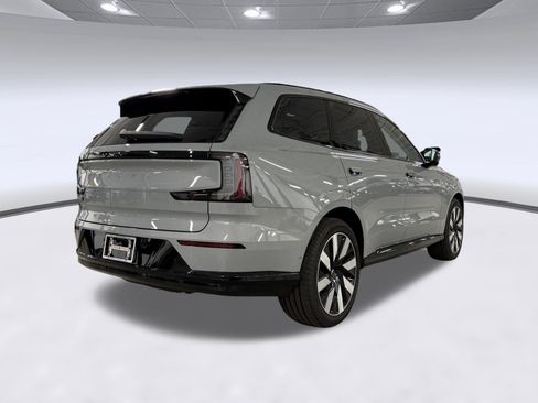 Used 2025 Volvo EX90 Ultra AWD/4WD image 9