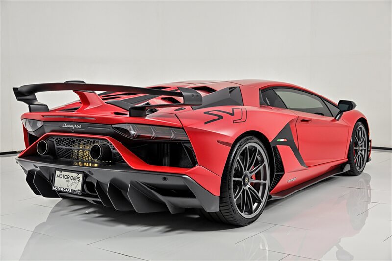 Used 2019 Lamborghini Aventador SVJ AWD/4WD image 24