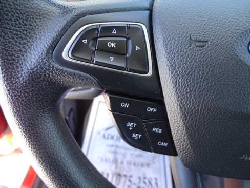 Used 2019 Ford Escape SE image 15