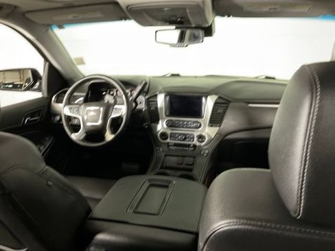 Used 2020 GMC Yukon SLT w/ Open Road Package AWD/4WD image 12