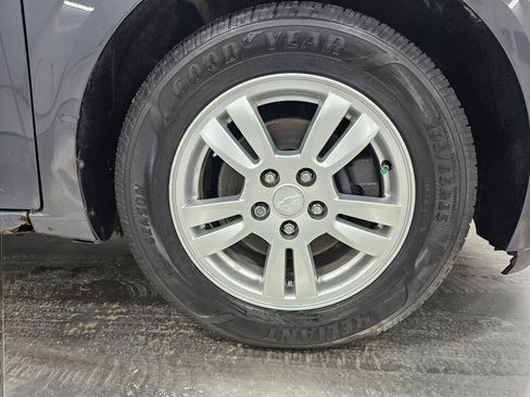 Used 2013 Chevrolet Sonic LT FWD image 9