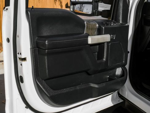 Used 2020 Ford F350 Lariat w/ Lariat Value Package image 37