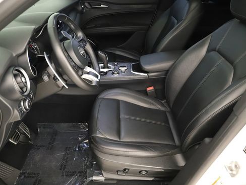 Used 2023 Alfa Romeo Stelvio Sprint RWD image 24