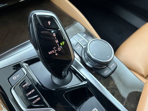 Used 2018 BMW 640i Gran Turismo xDrive 640i xDrive image 23