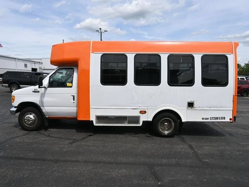 Used 2003 Ford E-450 and Econoline 450 RWD image 9