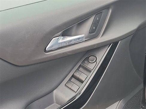 New 2026 Chevrolet Equinox LT image 17