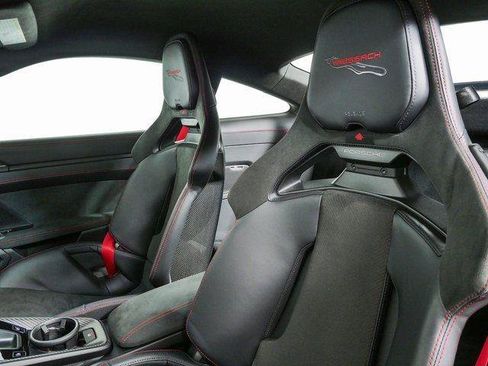 Certified 2026 Porsche 911 GT3 RWD image 5