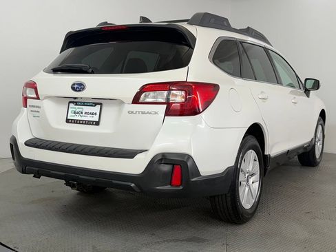 Used 2019 Subaru Outback 2.5i Premium AWD/4WD image 9