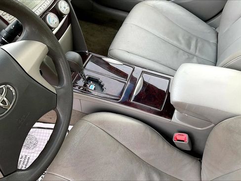 Used 2011 Toyota Camry LE w/ LE Extra-Value Pkg FWD image 20