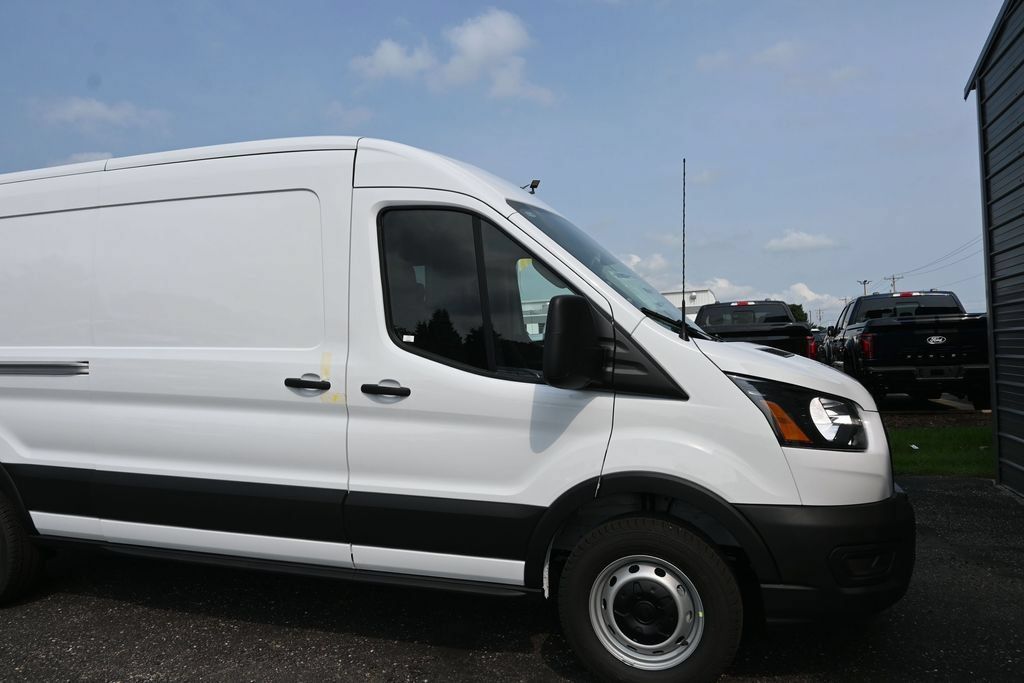 New 2026 Ford Transit 150 148 Medium Roof w/ Load Area Protection Package RWD image 16