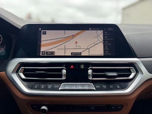 Used 2020 BMW 330i Sedan w/ Convenience Package image 26