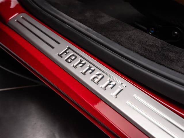 Used 2022 Ferrari F8 Tributo RWD image 38
