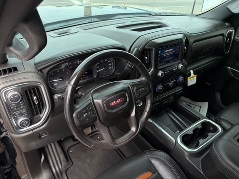 Used 2022 GMC Sierra 2500 AT4 w/ AT4 Preferred Package AWD/4WD image 18