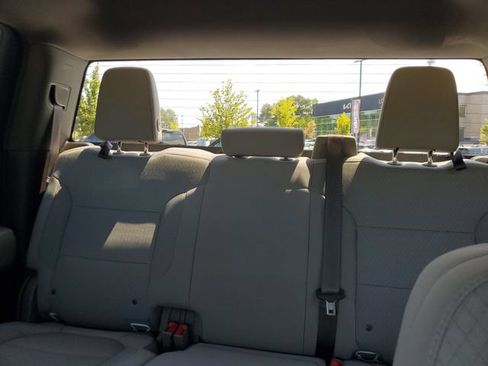 Used 2021 Chevrolet Silverado 1500 LT RWD image 11