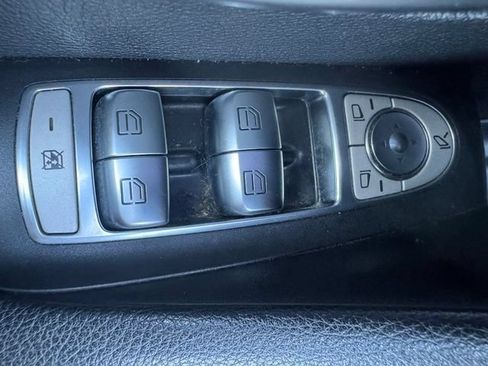 Used 2019 Mercedes-Benz E 300 image 8