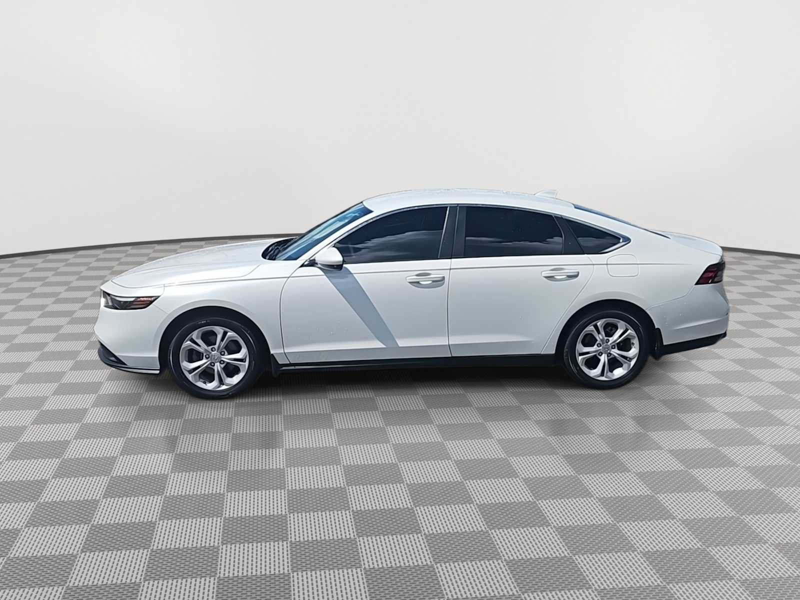 Used 2023 Honda Accord LX image 5