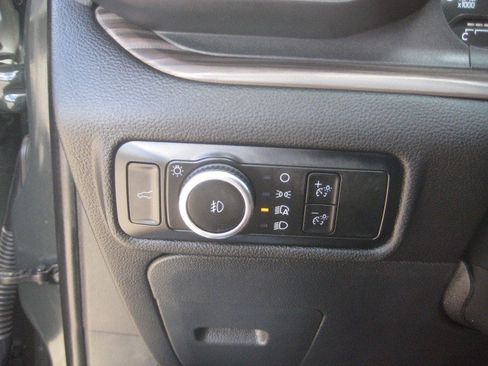 Used 2024 Ford Explorer Limited w/ Limited Technology Package AWD/4WD image 17