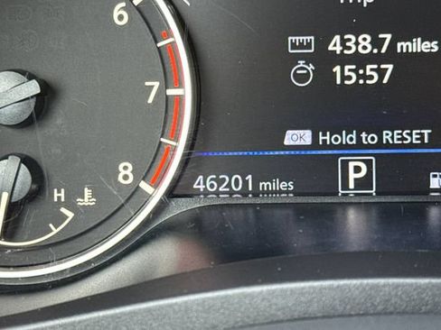 Used 2025 Nissan Altima 2.5 SV FWD image 41
