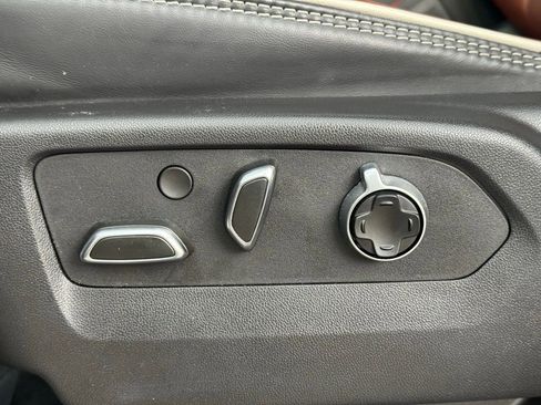 Used 2025 GMC Sierra 1500 Denali Ultimate image 21